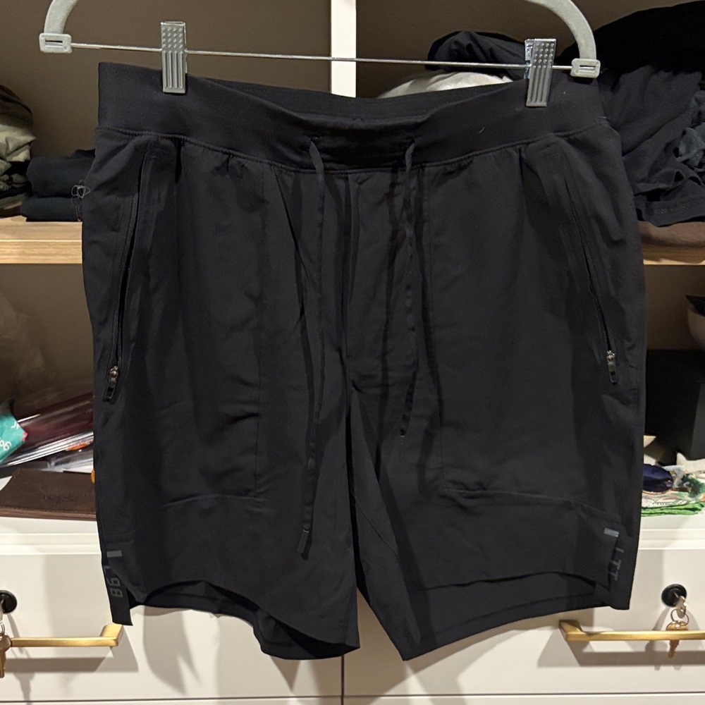 lululemon athletica Men's Black Athletic Shorts